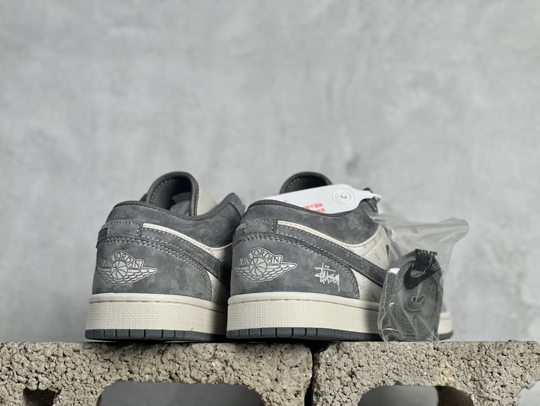 Jordan Nike Basic Shoes L-s