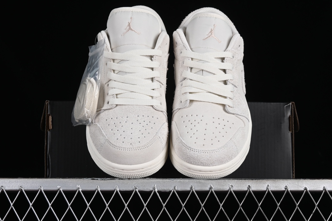 Jordan Nike Board Shoes L