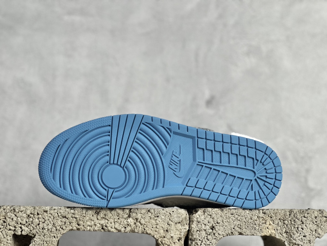 Jordan Nike Basic Shoes L