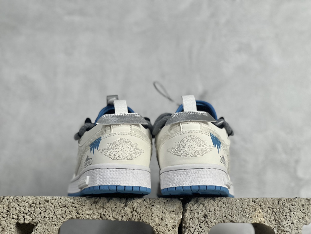 Jordan Nike Basic Shoes L