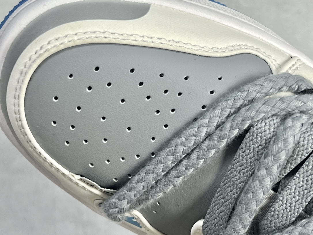 Jordan Nike Basic Shoes L