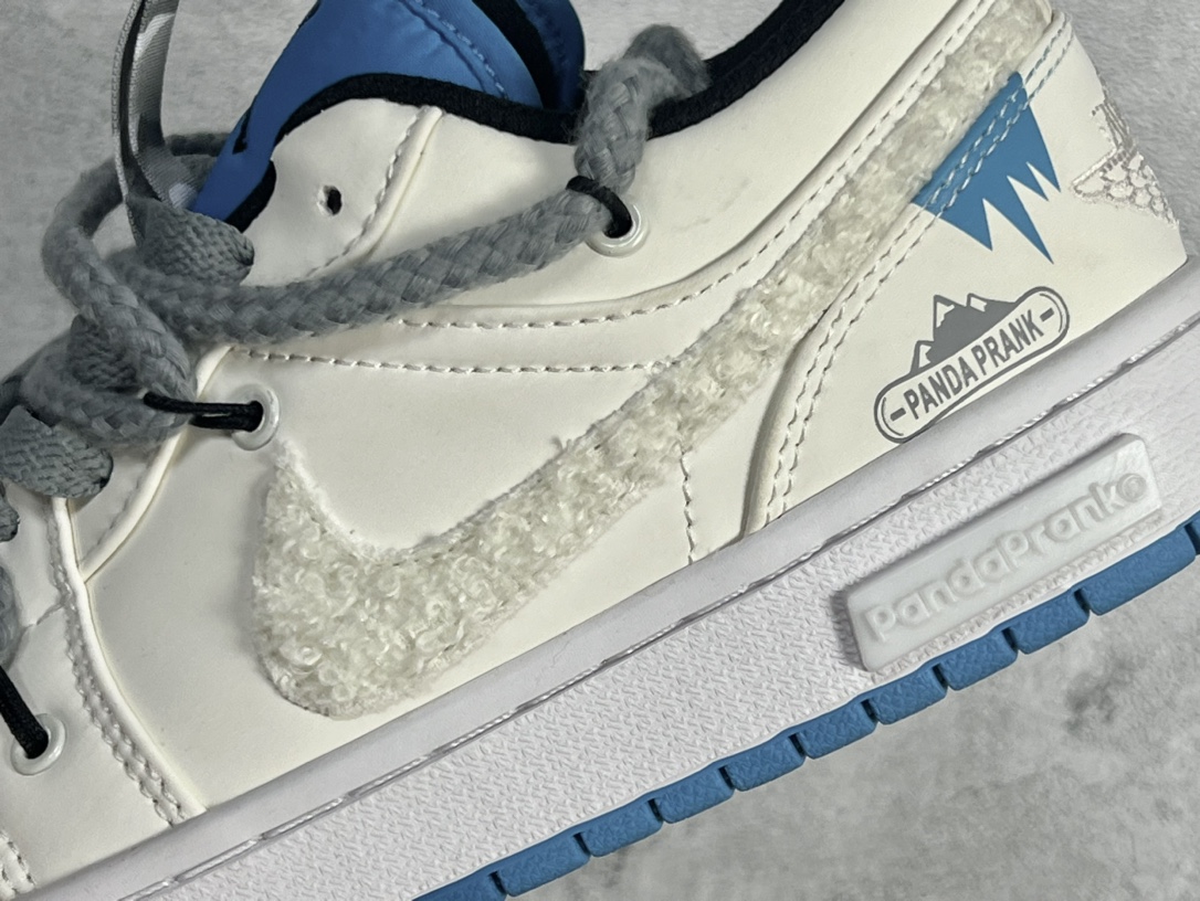 Jordan Nike Basic Shoes L