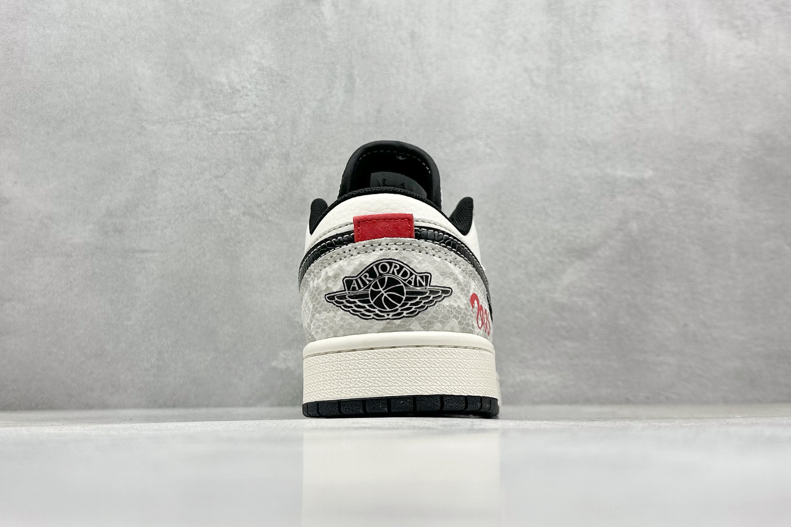 Jordan Nike Basic Shoes L-s