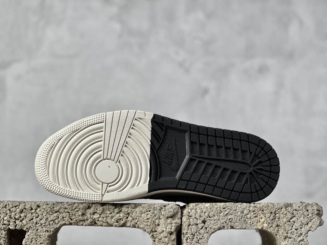 Jordan Nike Supreme Basic Shoes M-l-s