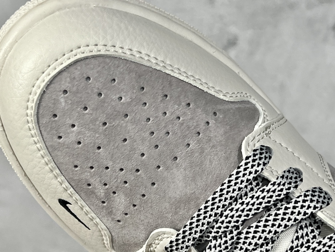 Jordan Nike Supreme Basic Shoes M-l-s