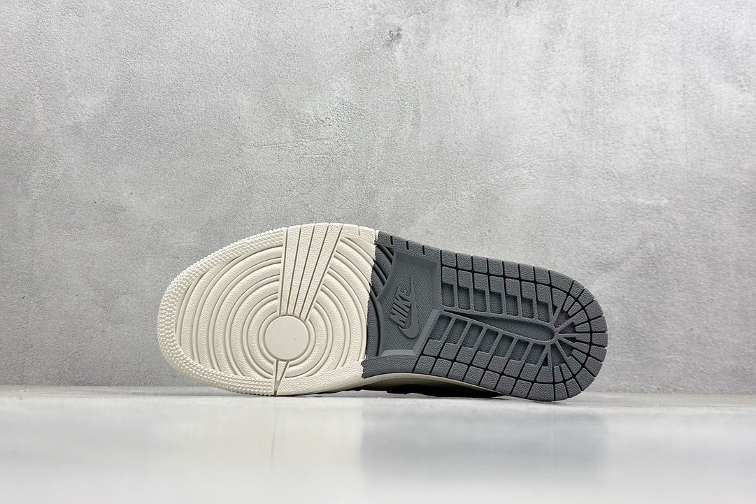 Jordan Nike Supreme Basic Shoes M-l-s