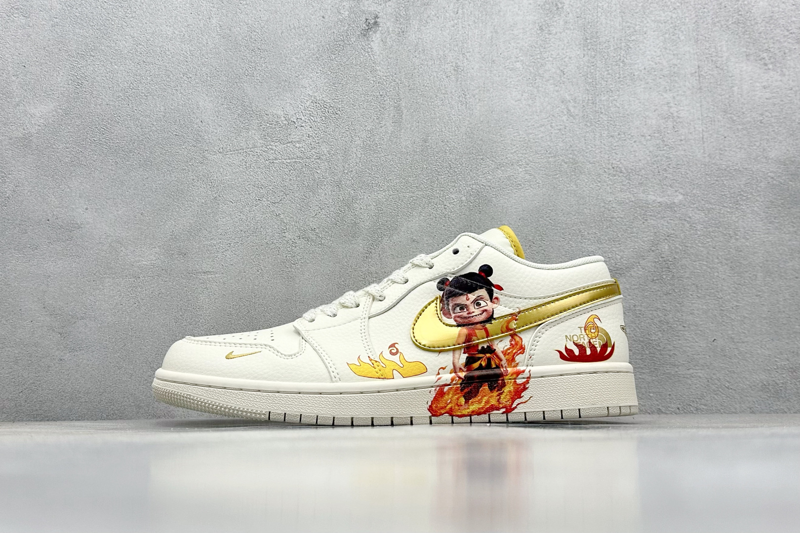 Jordan Nike Basic Shoes S