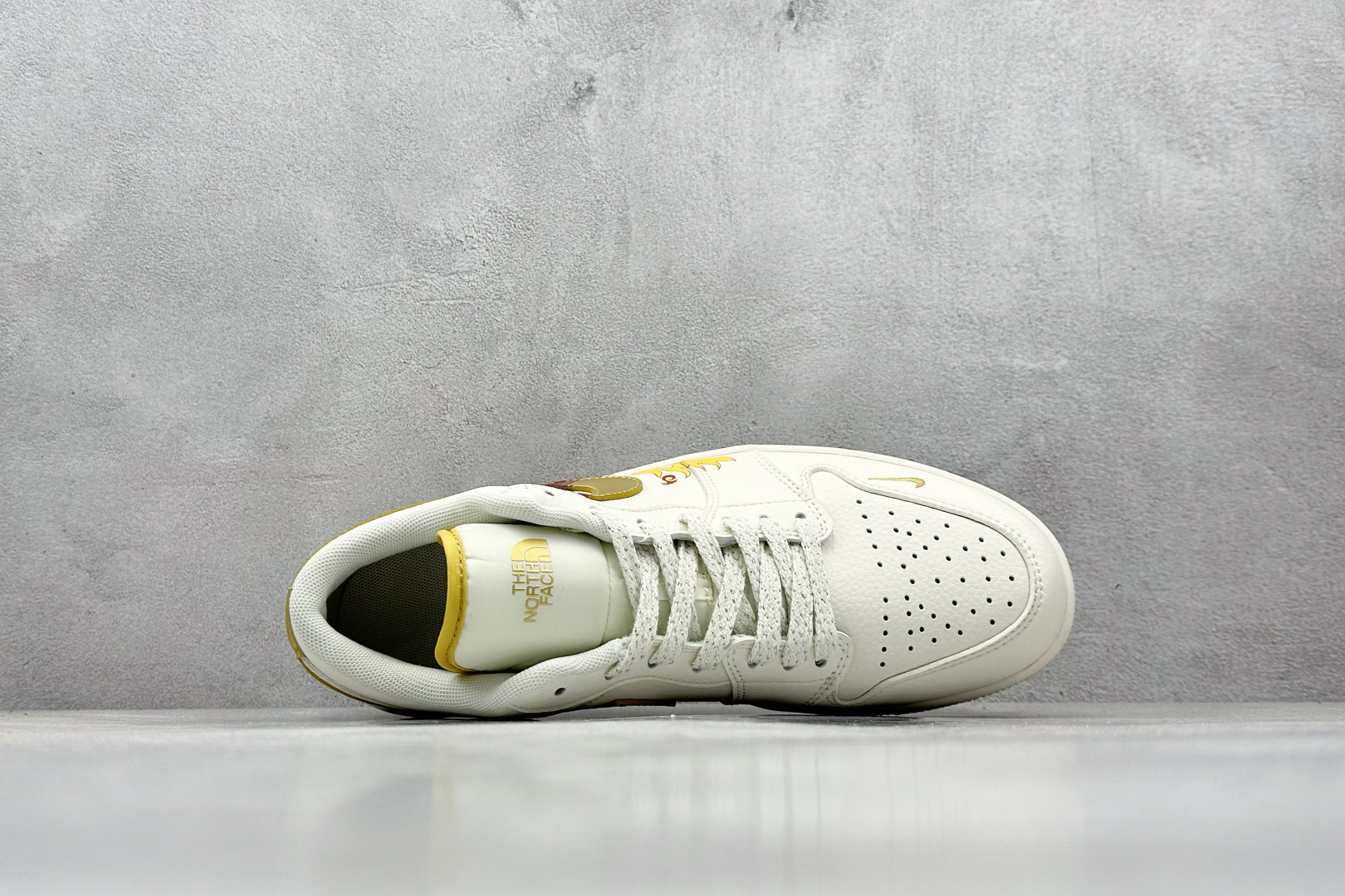 Jordan Nike Basic Shoes S