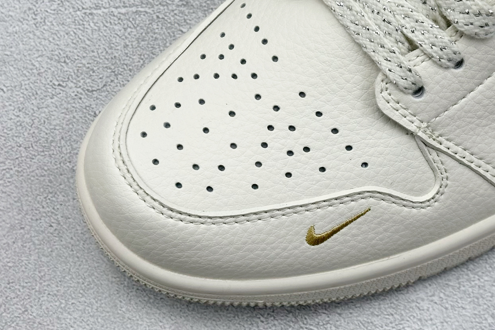 Jordan Nike Basic Shoes S