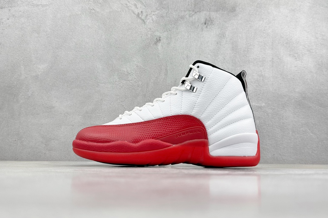 Jordan Nike Basic Shoes