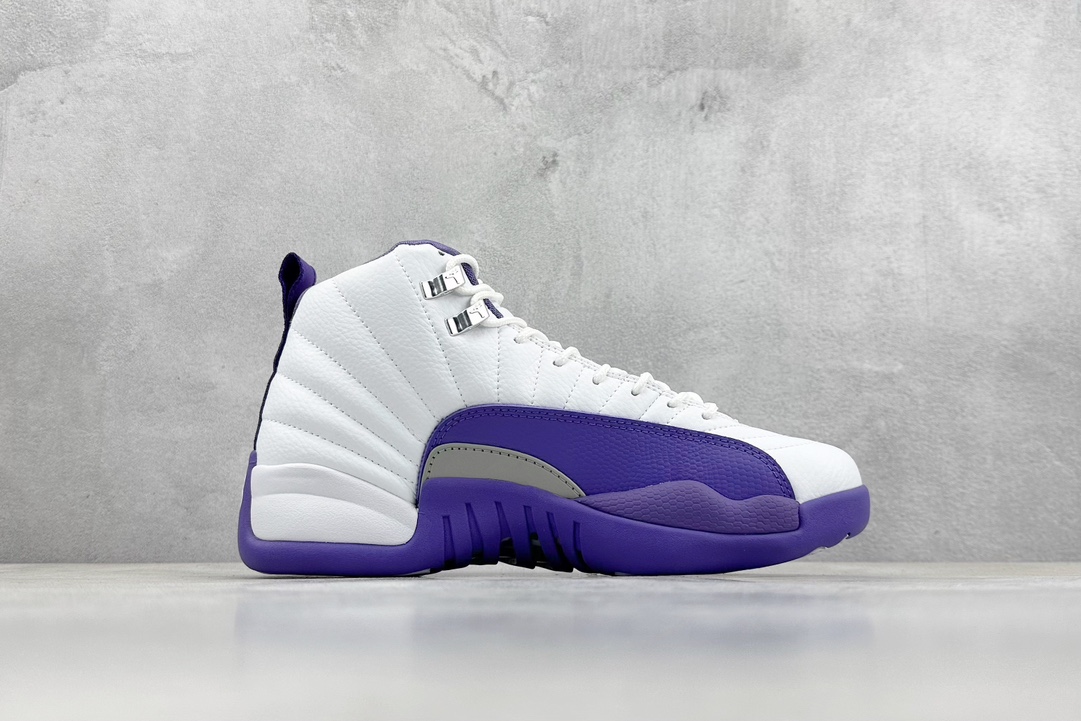 Jordan Nike Basic Shoes