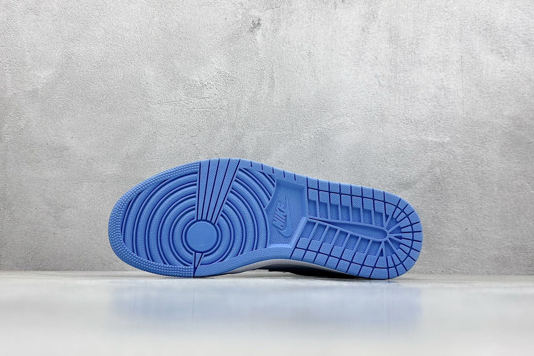 Jordan Nike Basic Shoes L