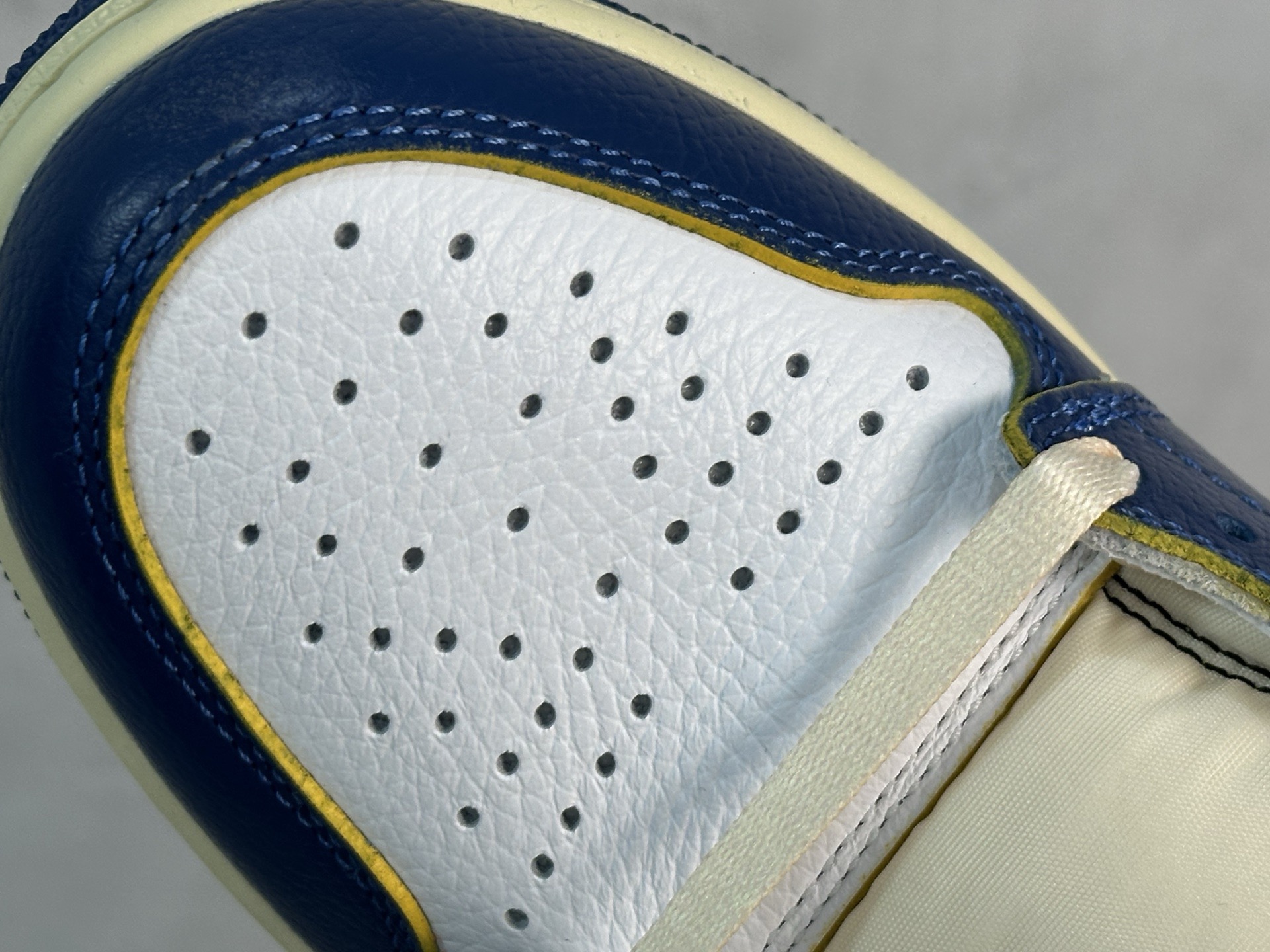 Bottega Veneta Jordan Nike Basic Shoes