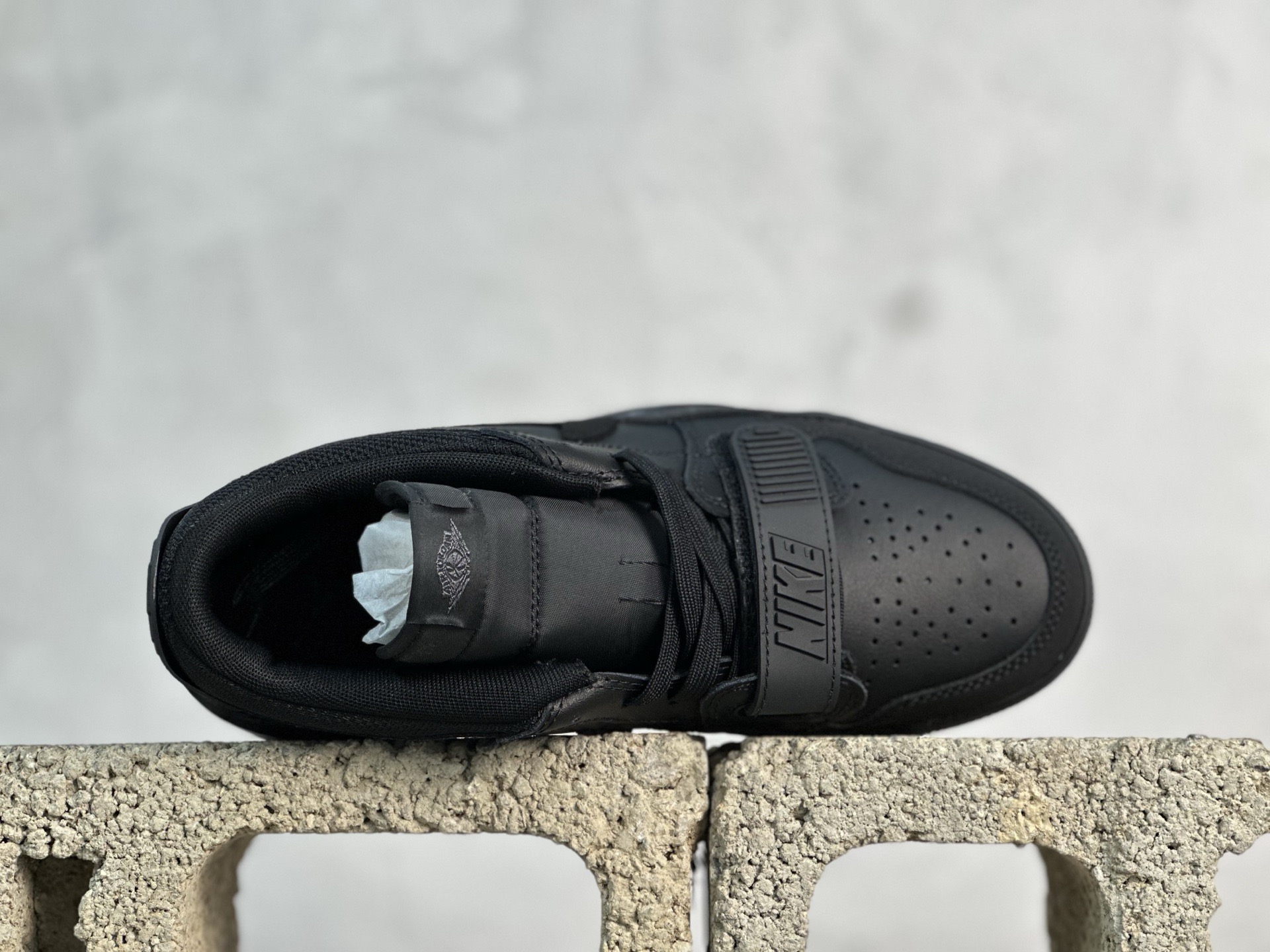 Jordan Nike Board Shoes L