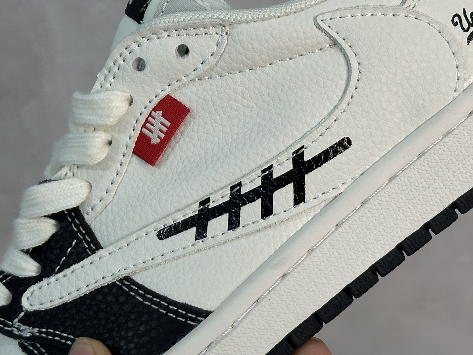 Jordan Nike Basic Shoes L