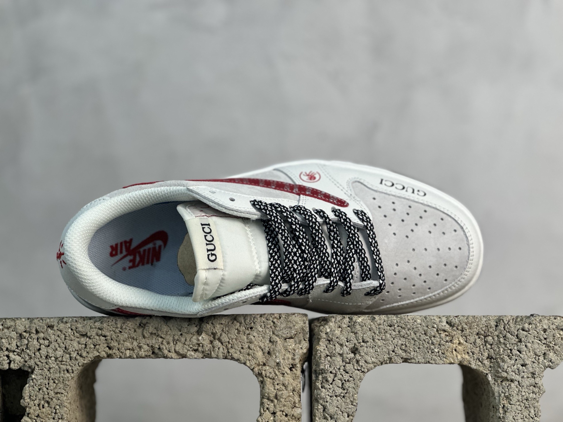 Jordan Nike Basic Shoes L