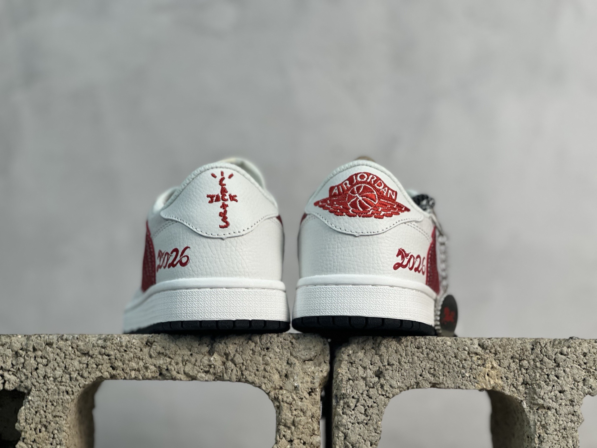 Jordan Nike Basic Shoes L