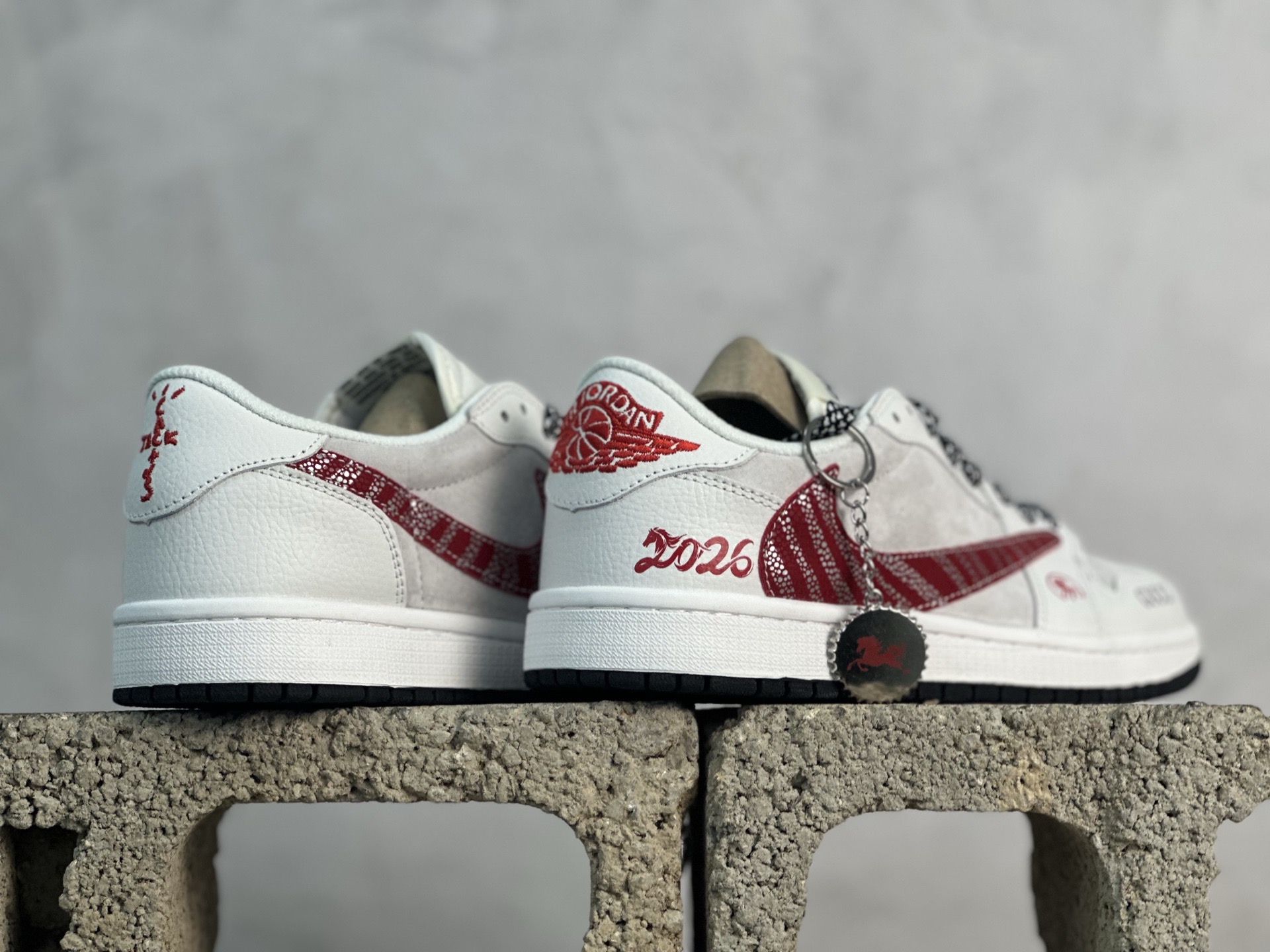 Jordan Nike Basic Shoes L