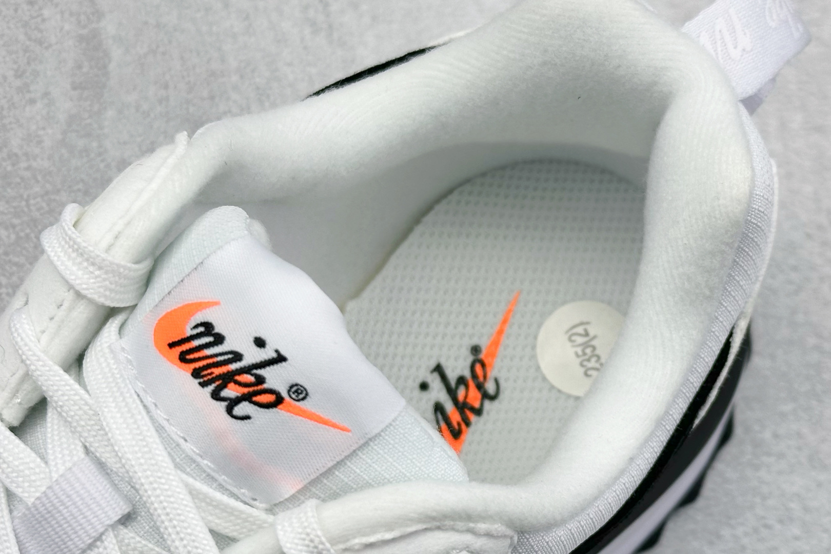 Running Shoes Breathable M