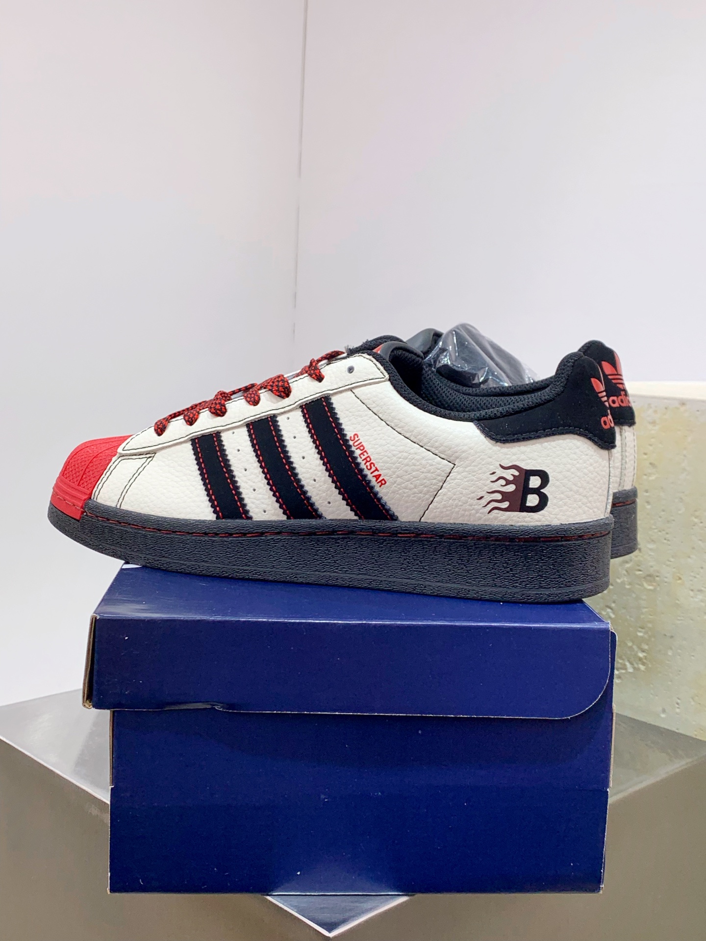 Adidas Board Shoes L