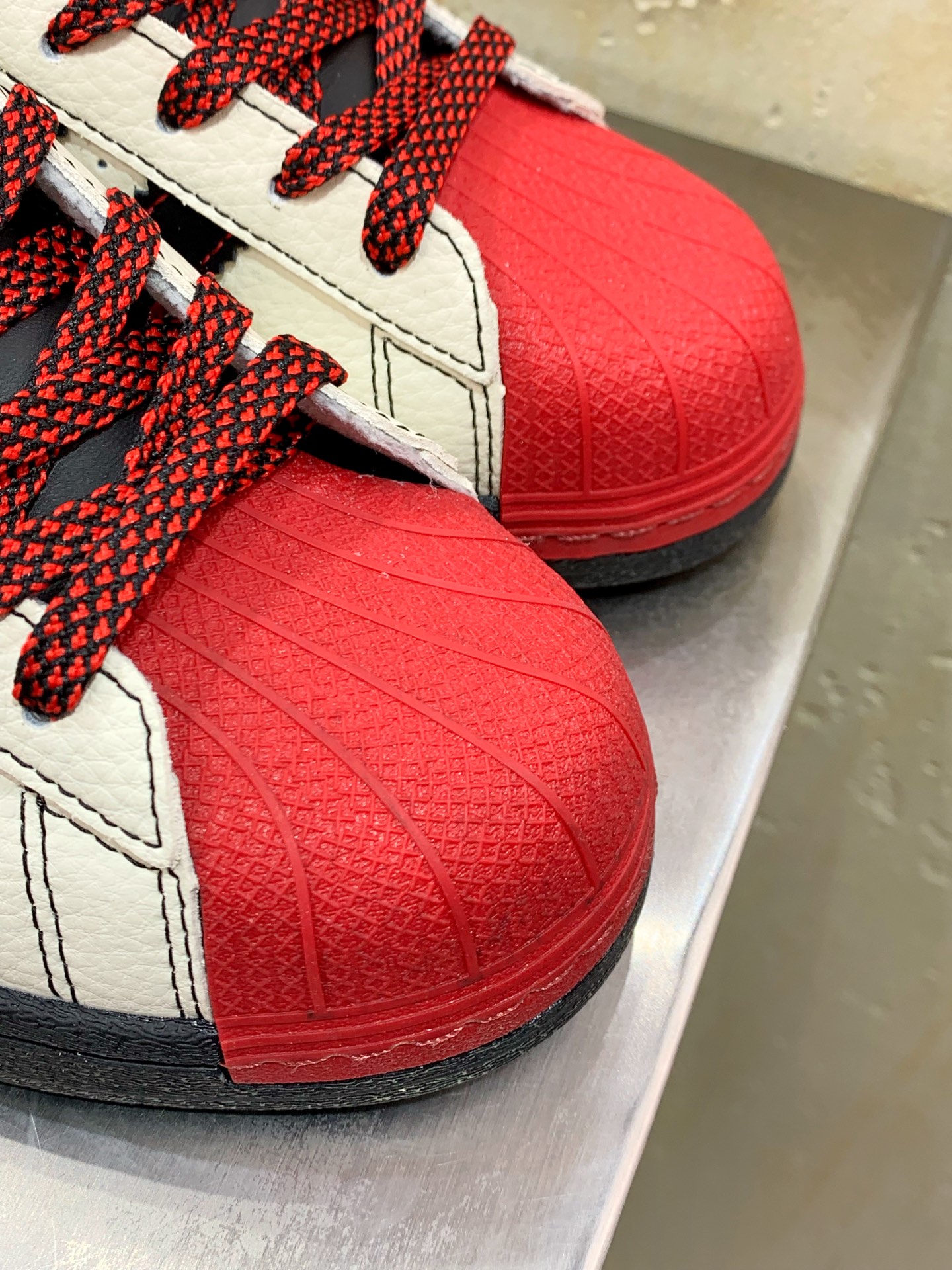 Adidas Board Shoes L