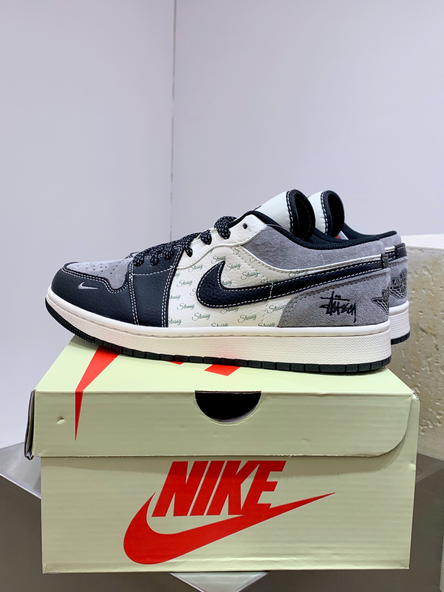 Jordan Nike Basic Shoes L-s