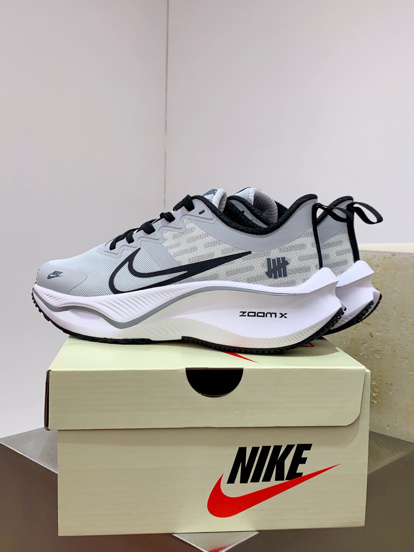 Calvin Klein Running Shoes M-l-s