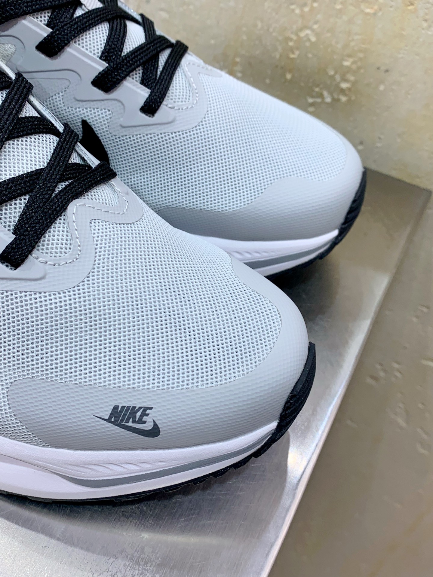 Calvin Klein Running Shoes M-l-s