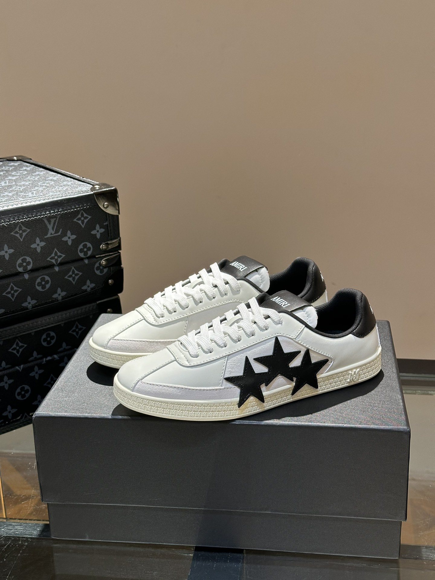 Amiri Couple Board Shoes M-s