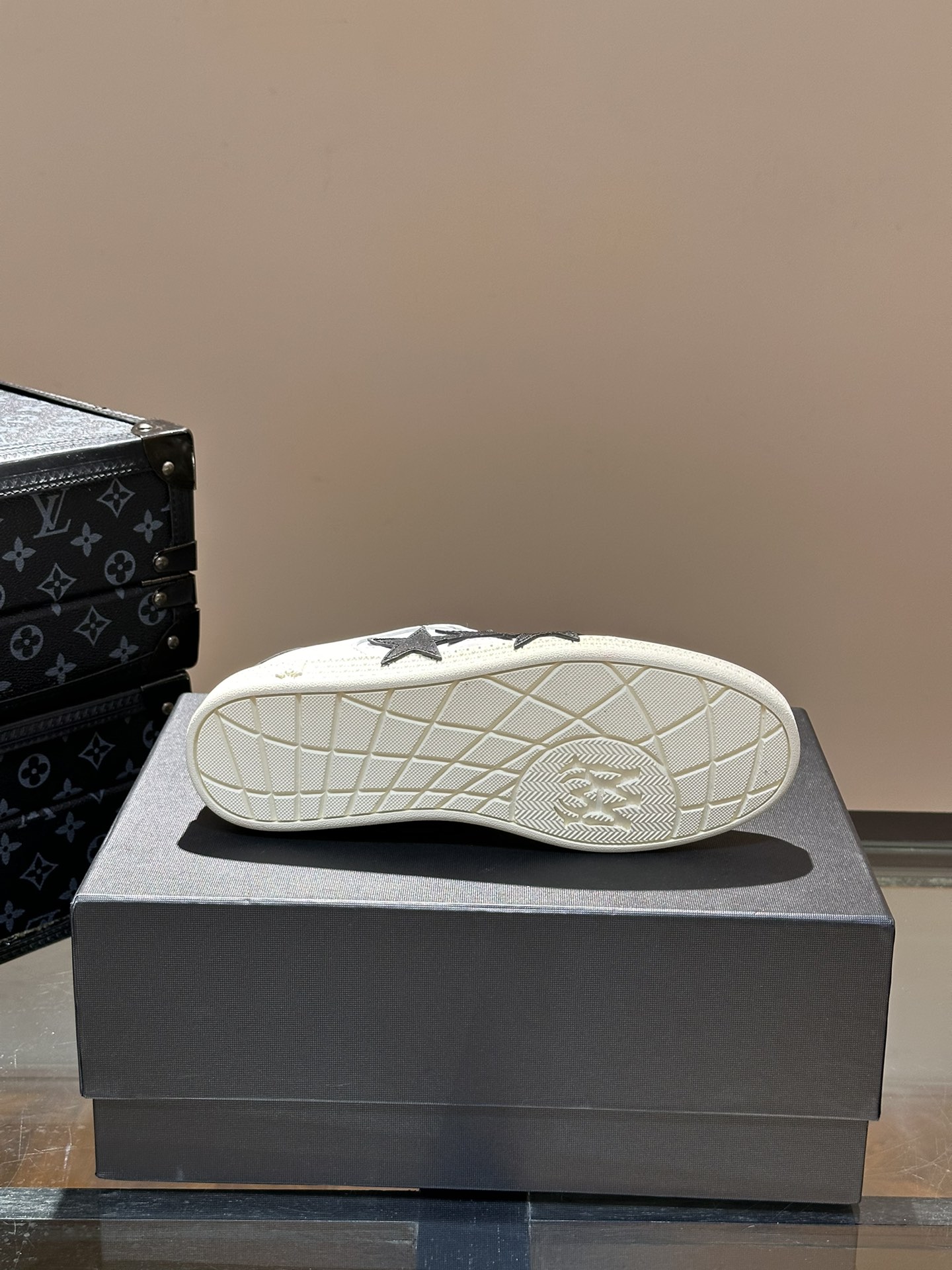 Amiri Couple Board Shoes M-s