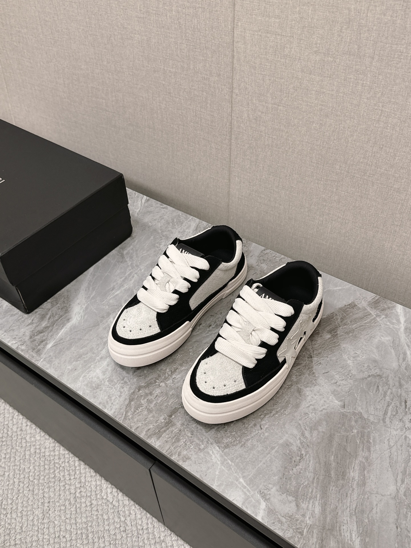 Amiri Male Sneakers Mesh Breathable M-s