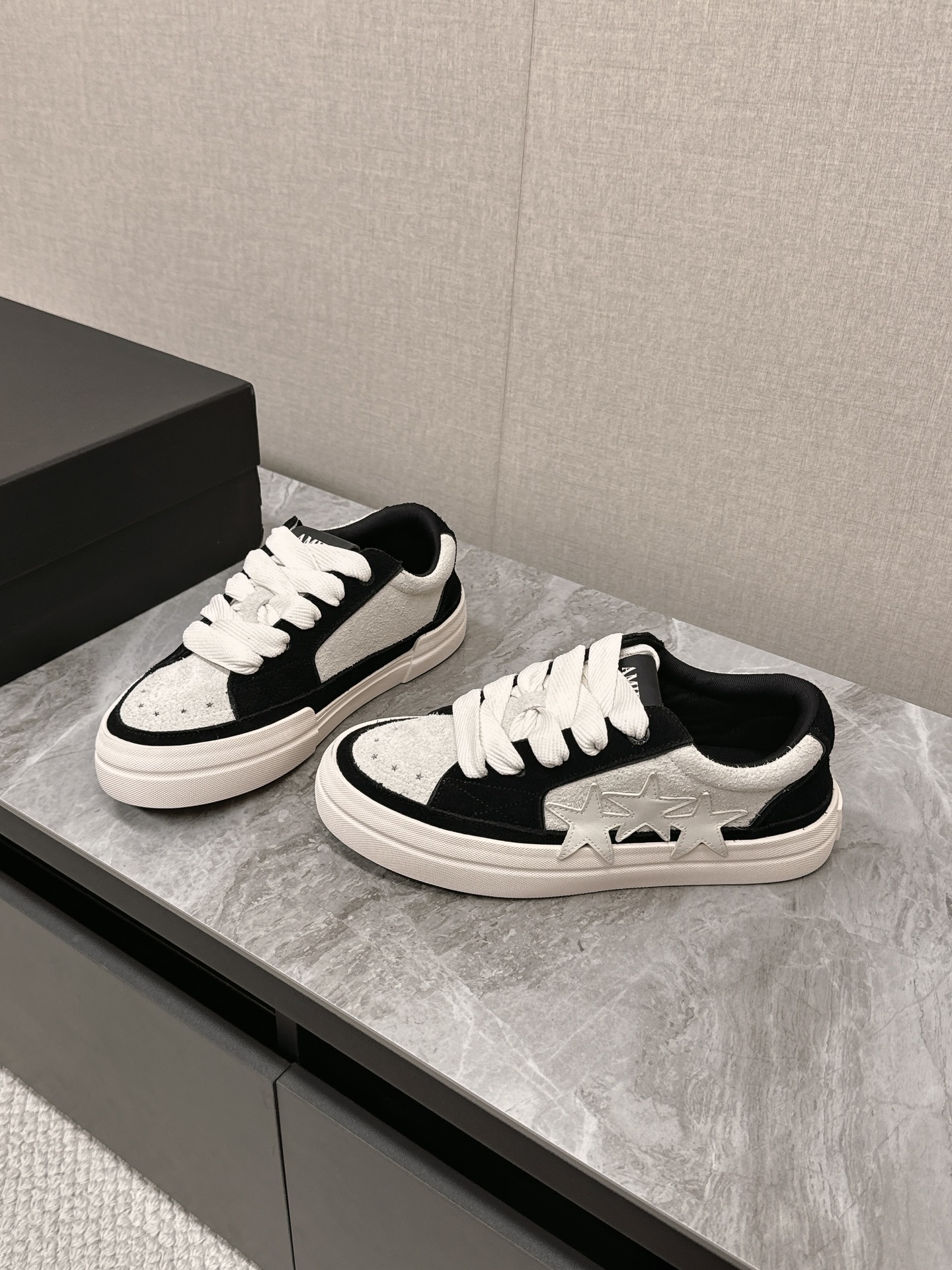 Amiri Male Sneakers Mesh Breathable M-s