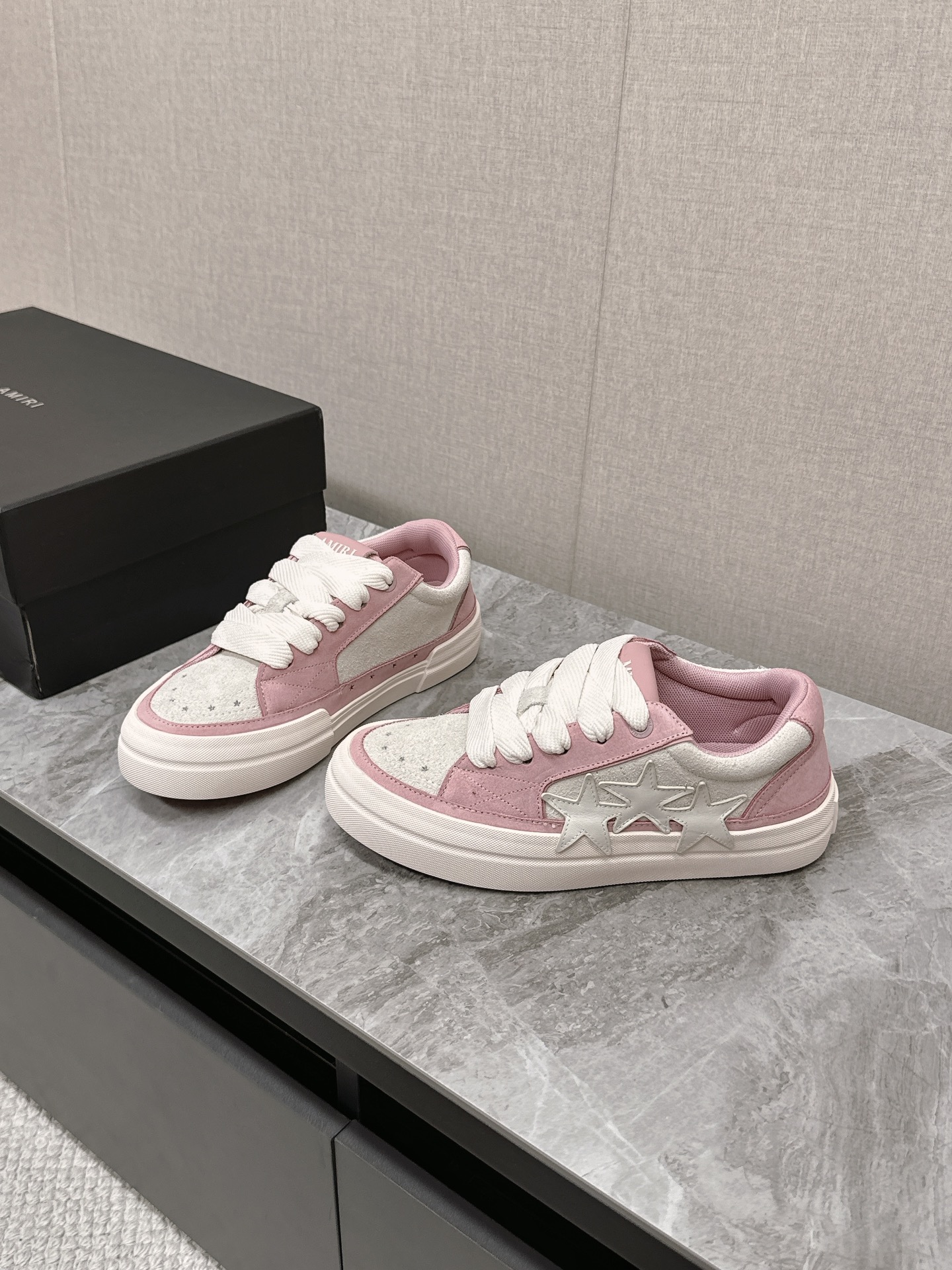 Amiri Female Sneakers Mesh Breathable M-s