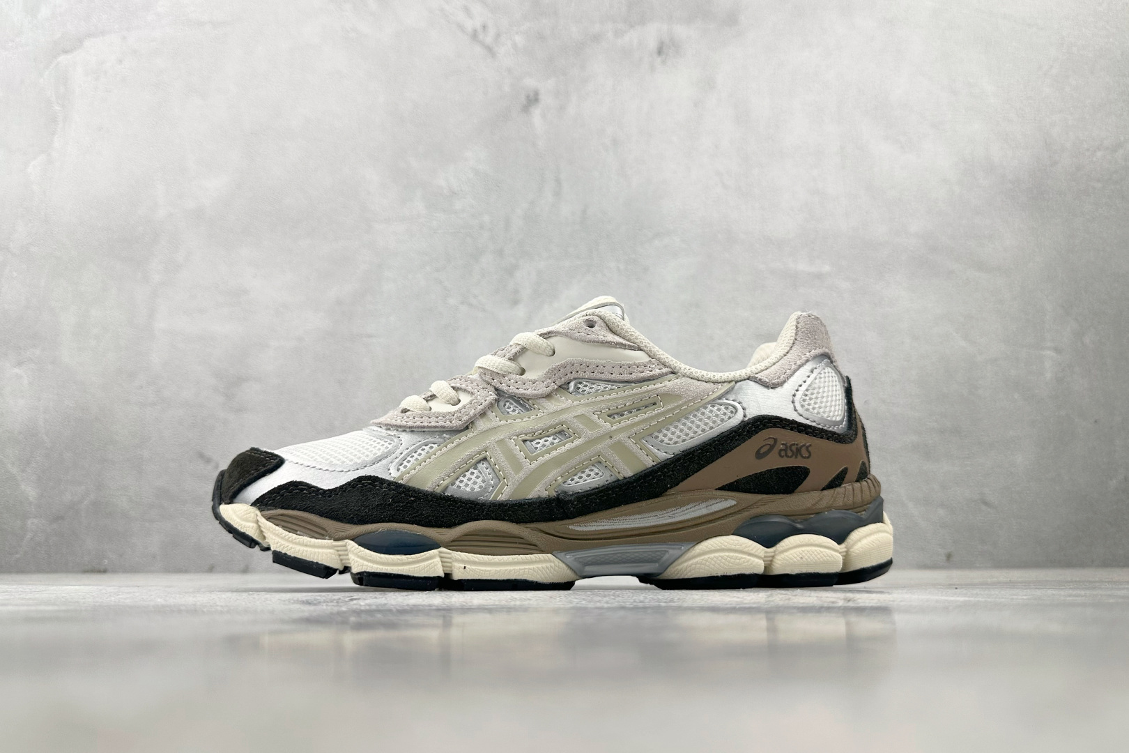 Asics Basic Shoes L-s