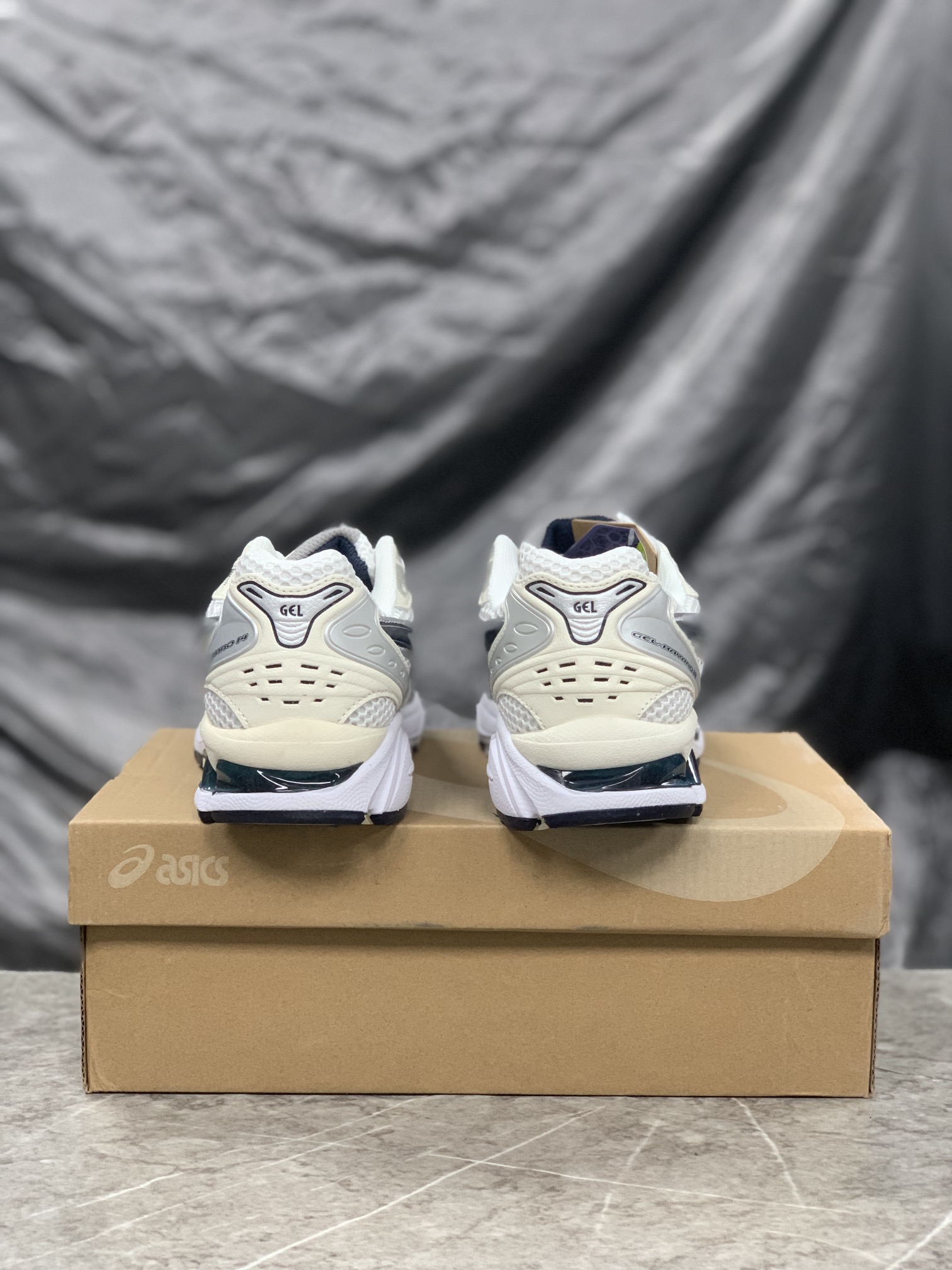 Asics Running Shoes Breathable L-s