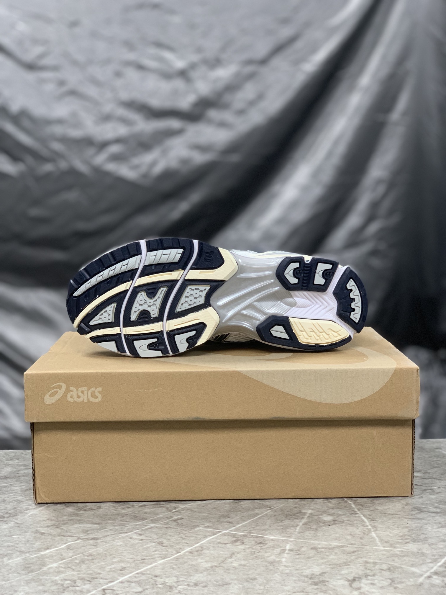 Asics Running Shoes Breathable L-s