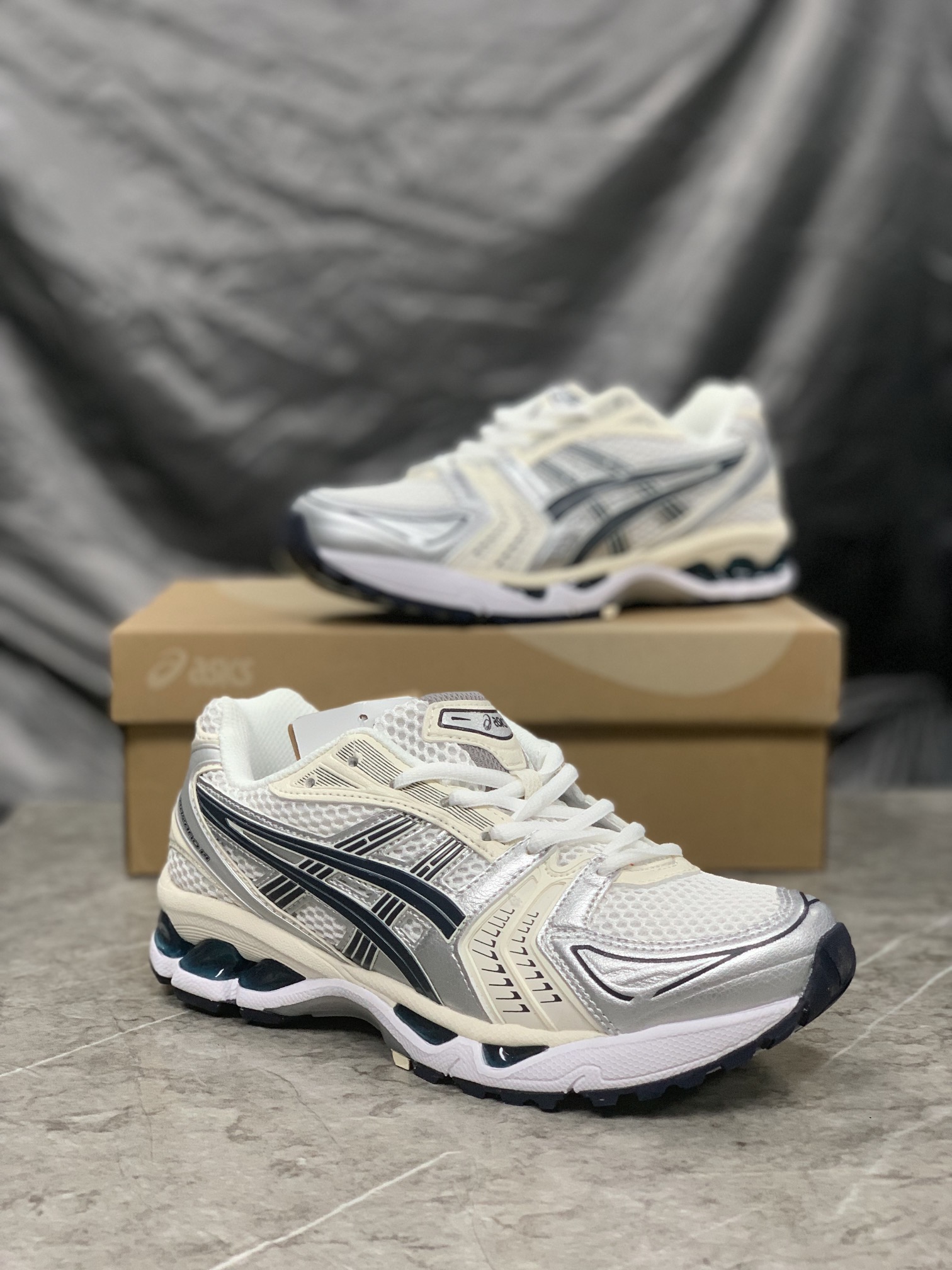 Asics Running Shoes Breathable L-s