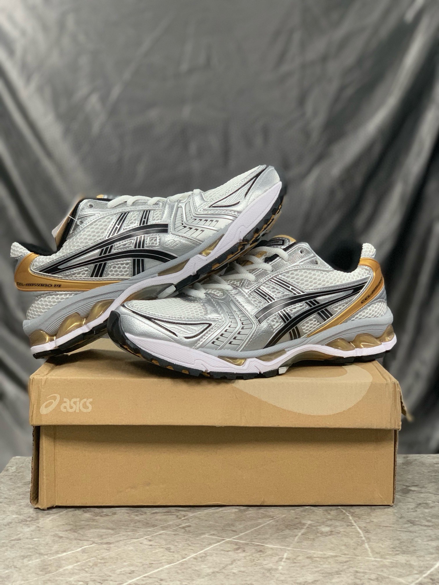 Asics Running Shoes Breathable L-s