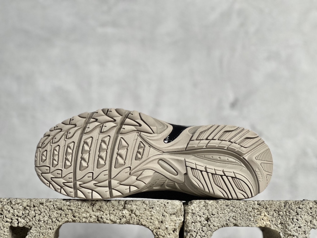 Asics Running Shoes Breathable L-s