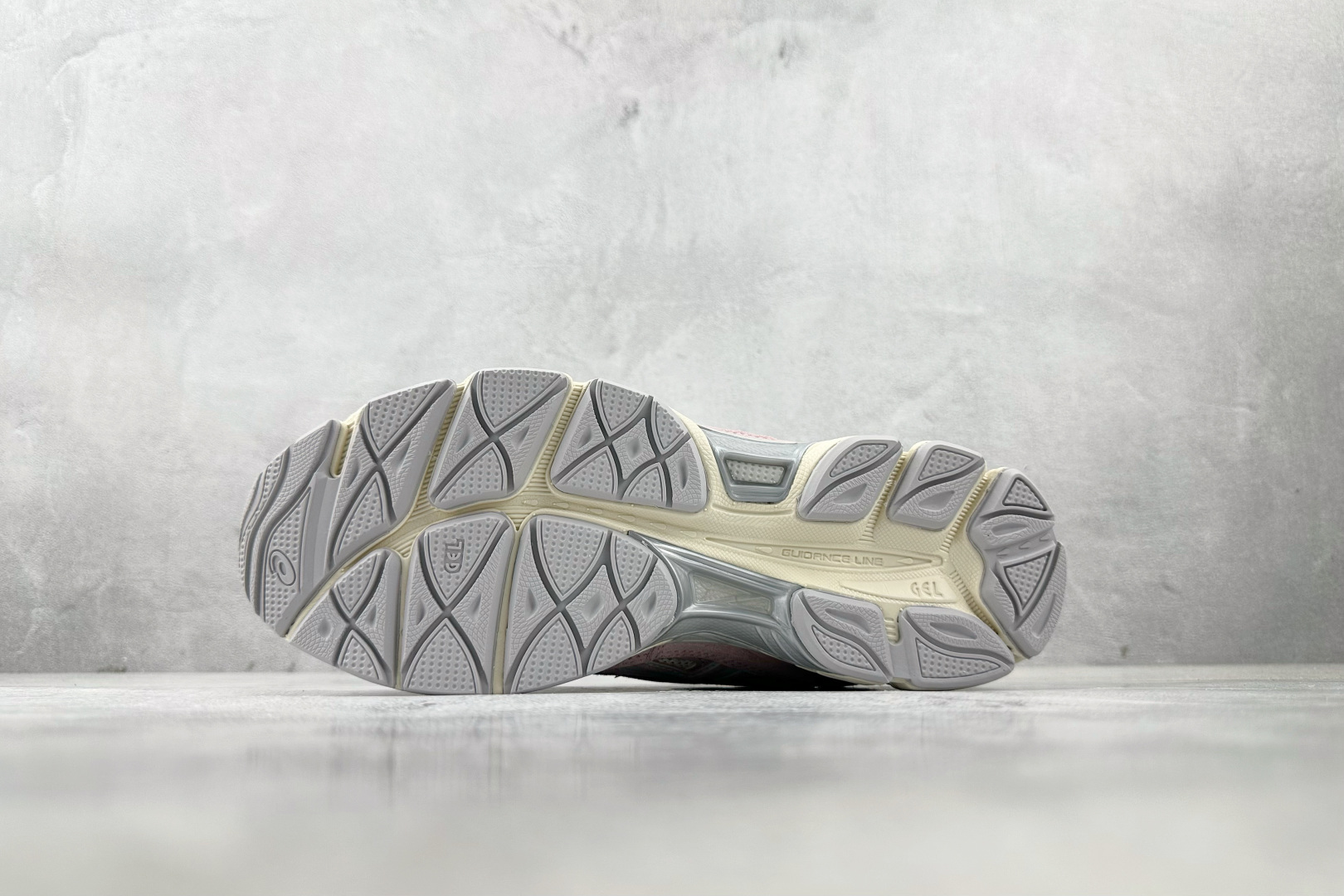 Asics Basic Shoes Pink L-s