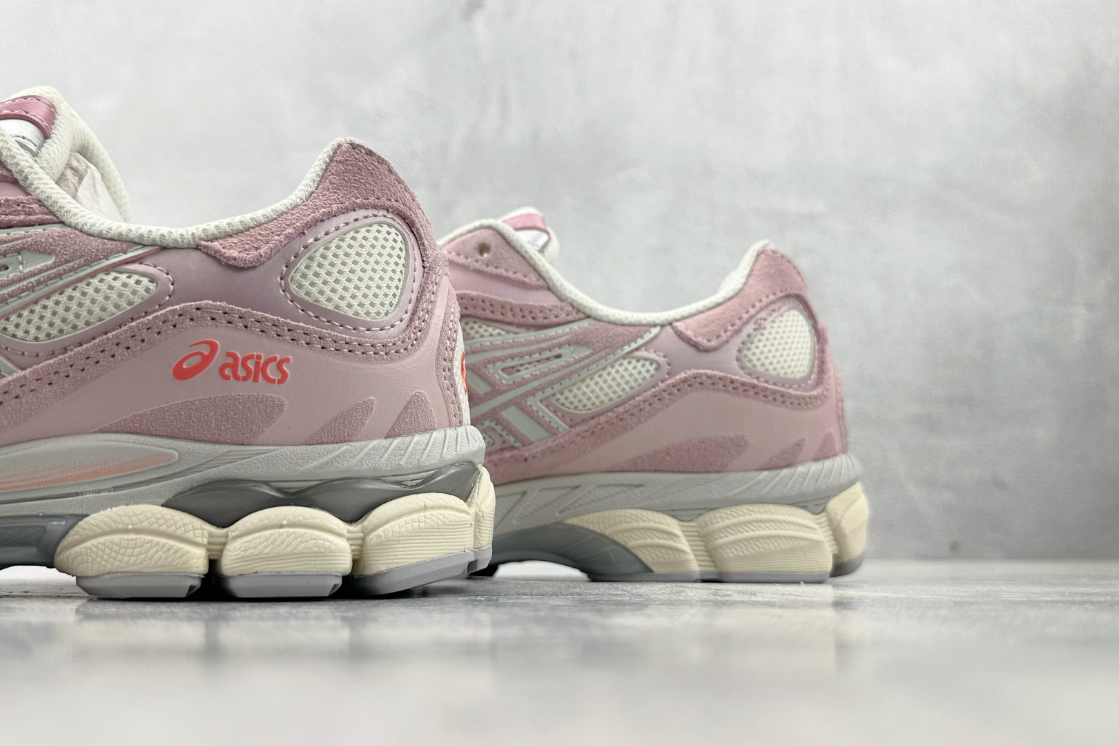 Asics Basic Shoes Pink L-s