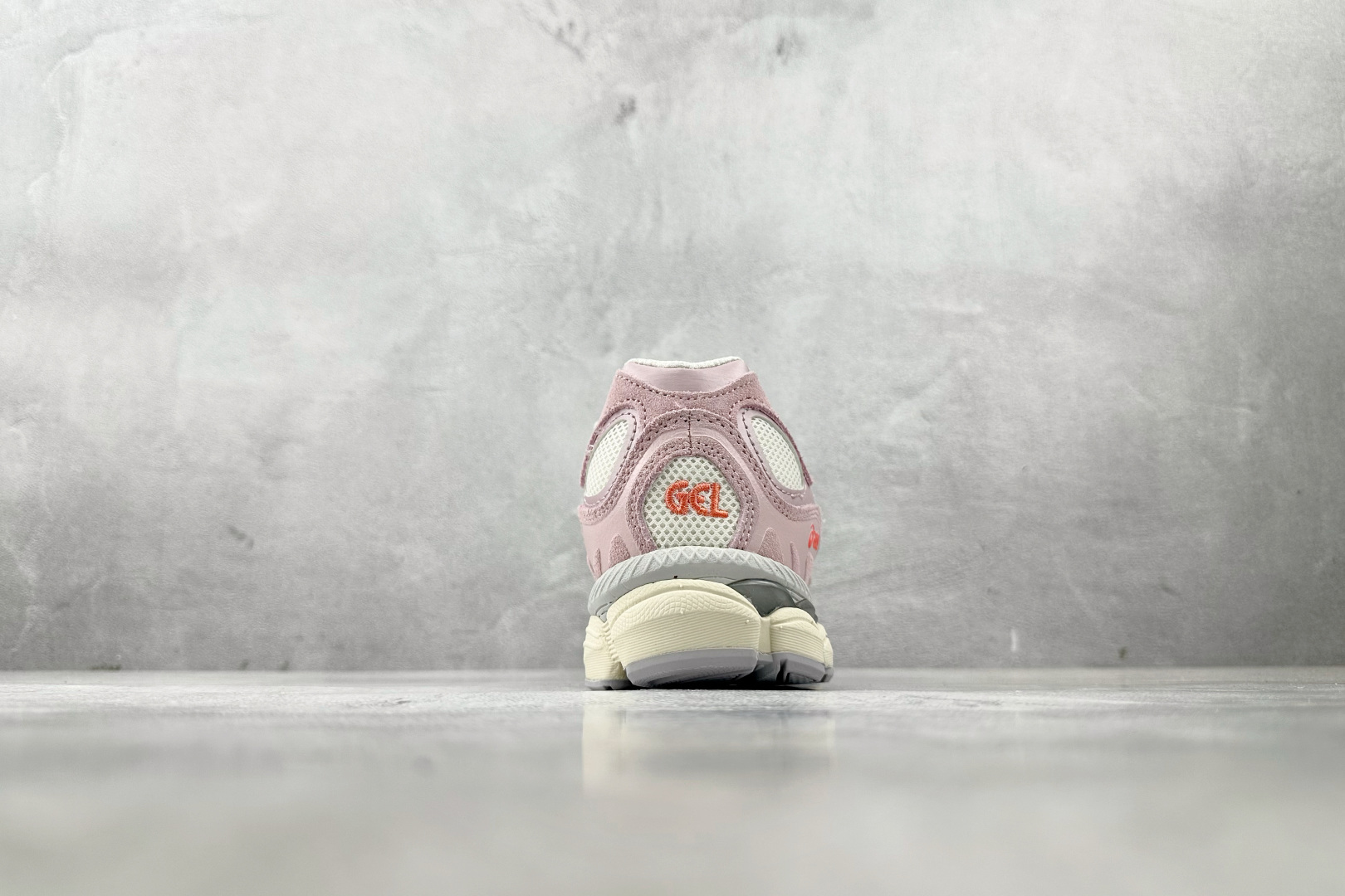 Asics Basic Shoes Pink L-s