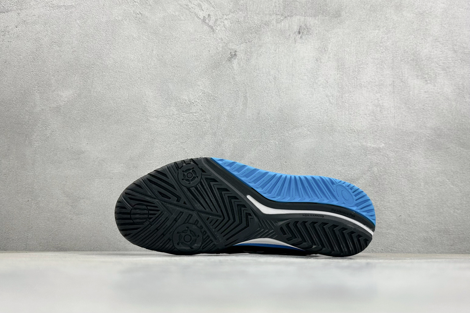 Asics Basic Shoes Breathable L-s