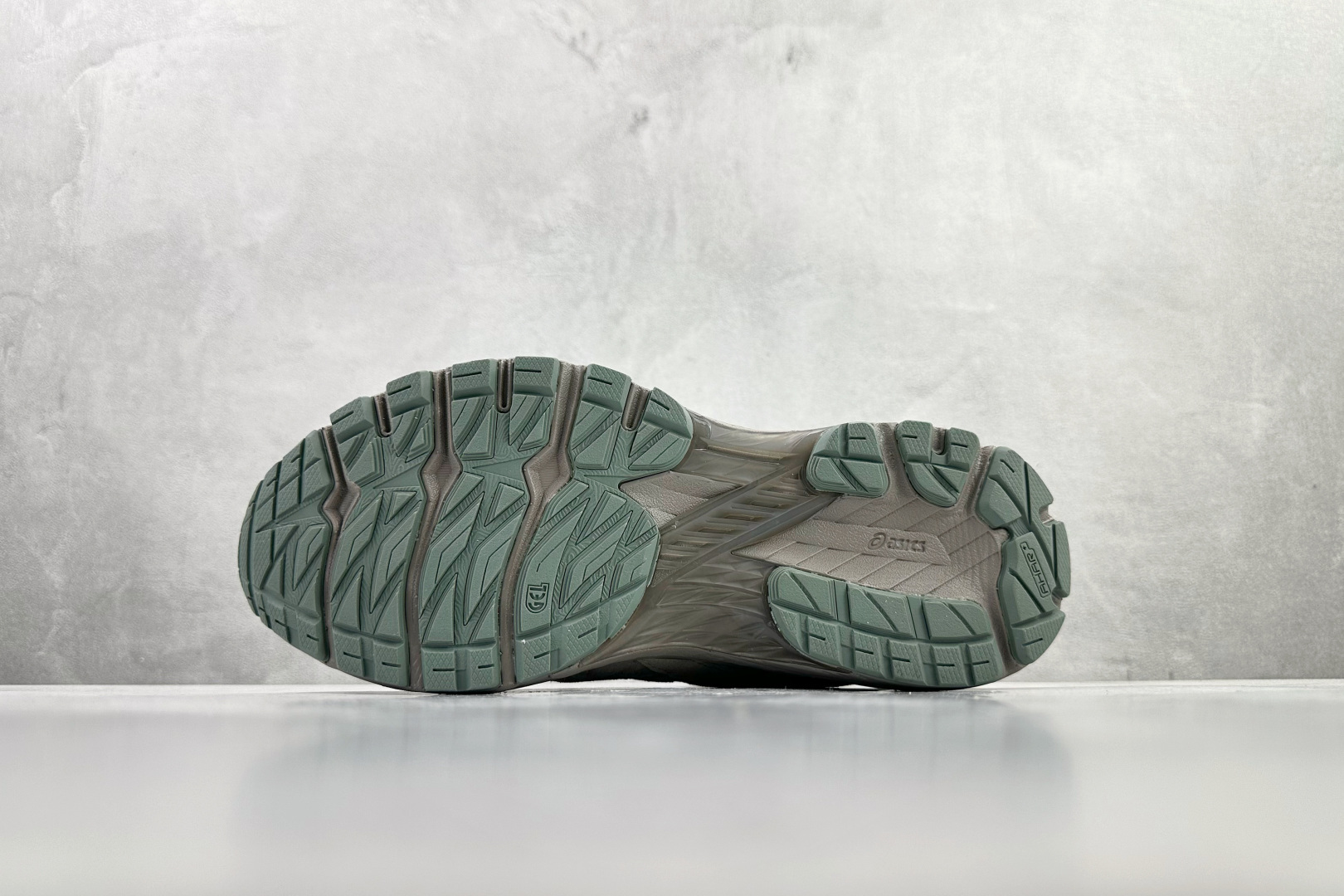 Asics Basic Shoes Gray L-s