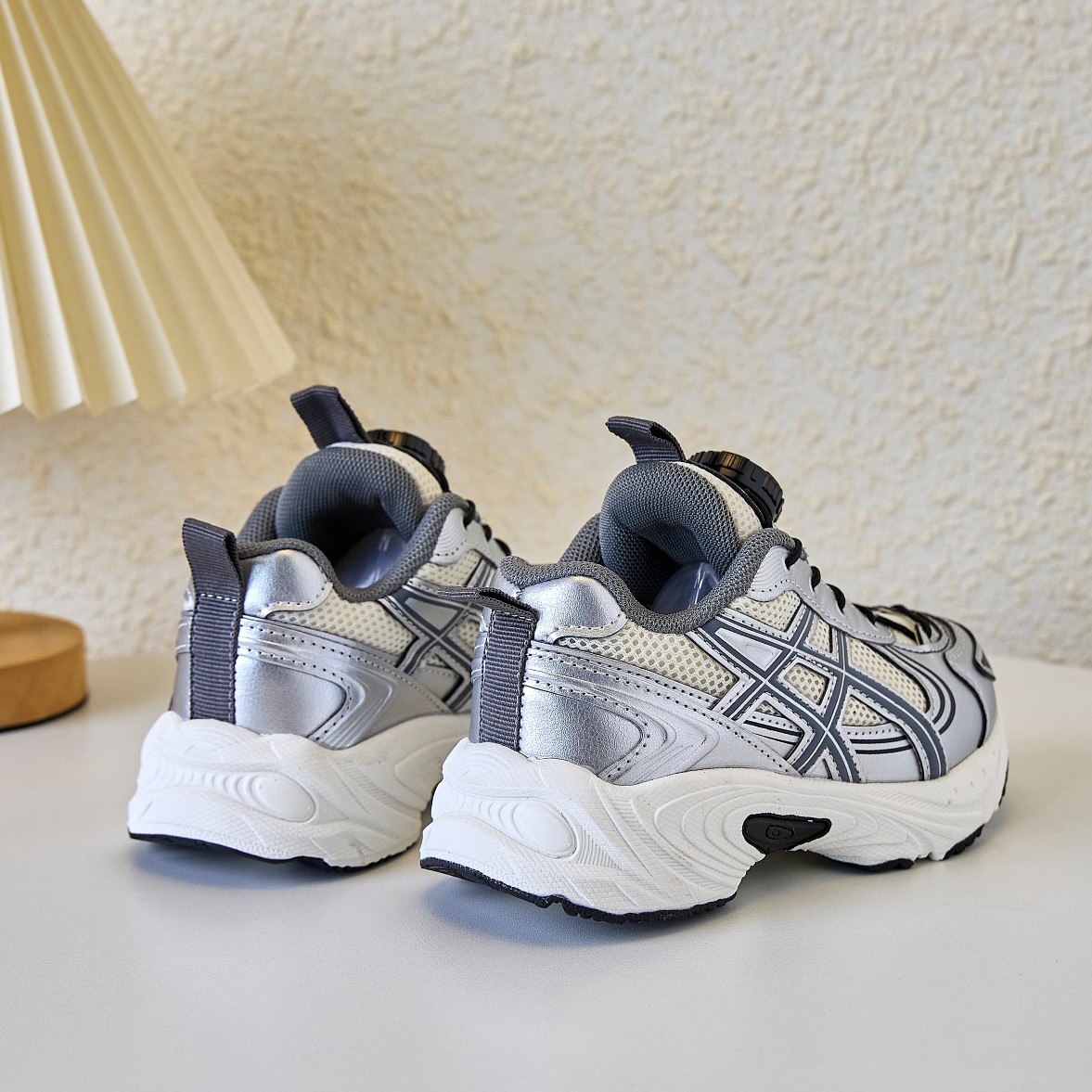 Asics Running Shoes Shock Absorbing 37-l-s