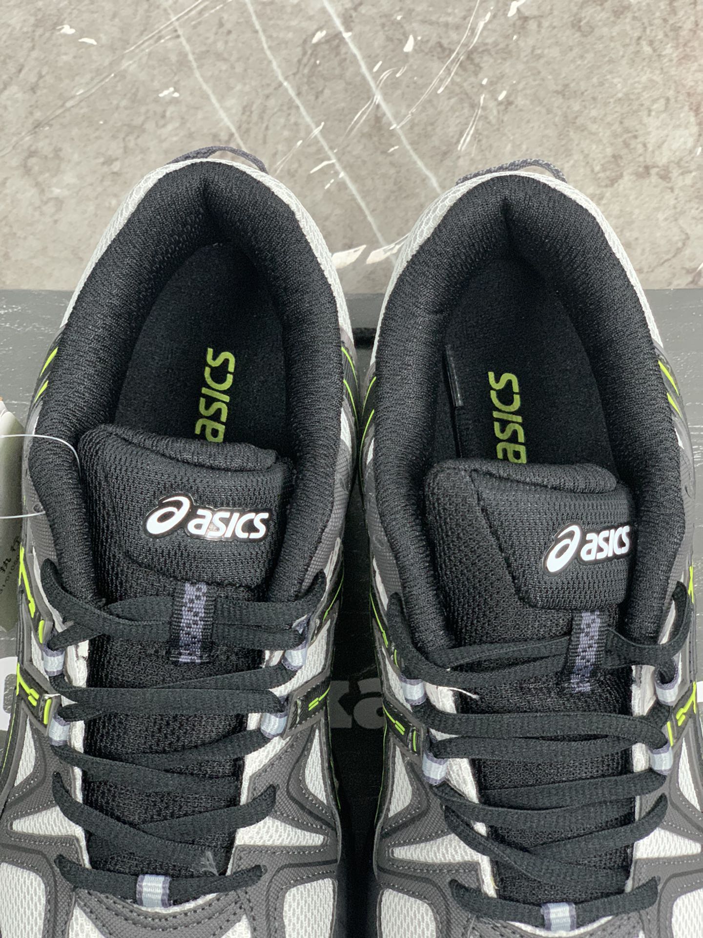 Asics Running Shoes L-s