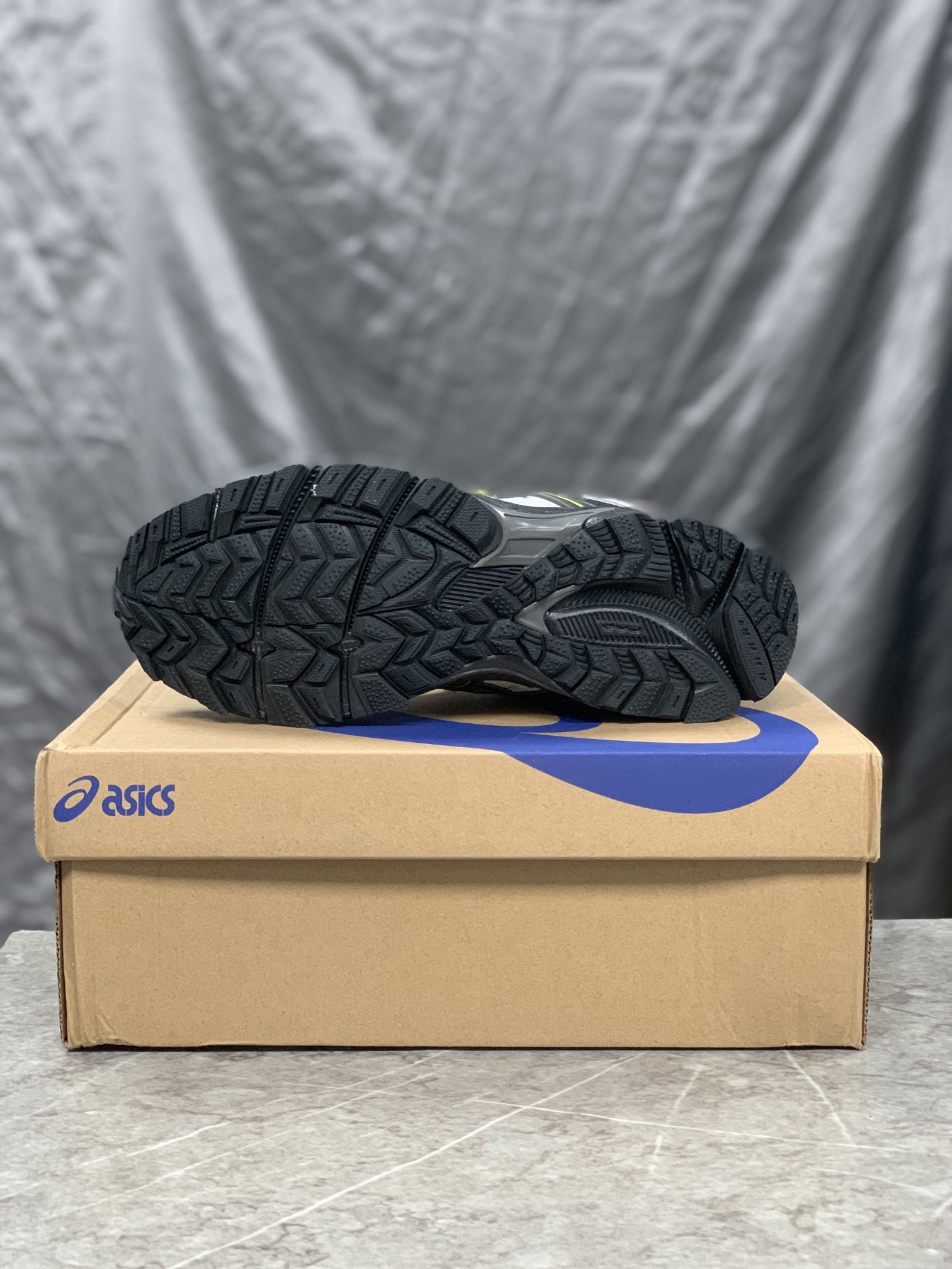 Asics Running Shoes L-s