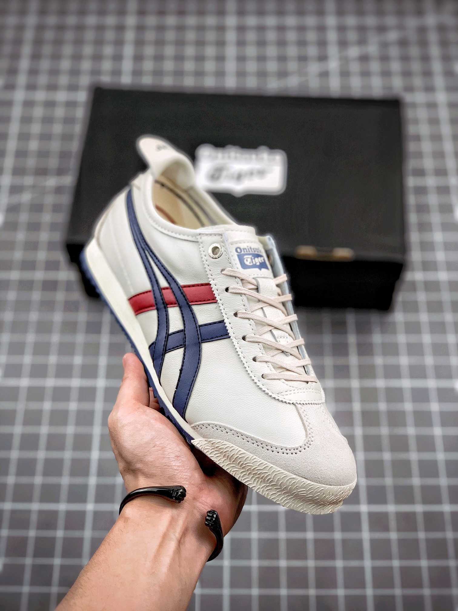 Asics Onitsuka Tiger Basic Shoes M-s