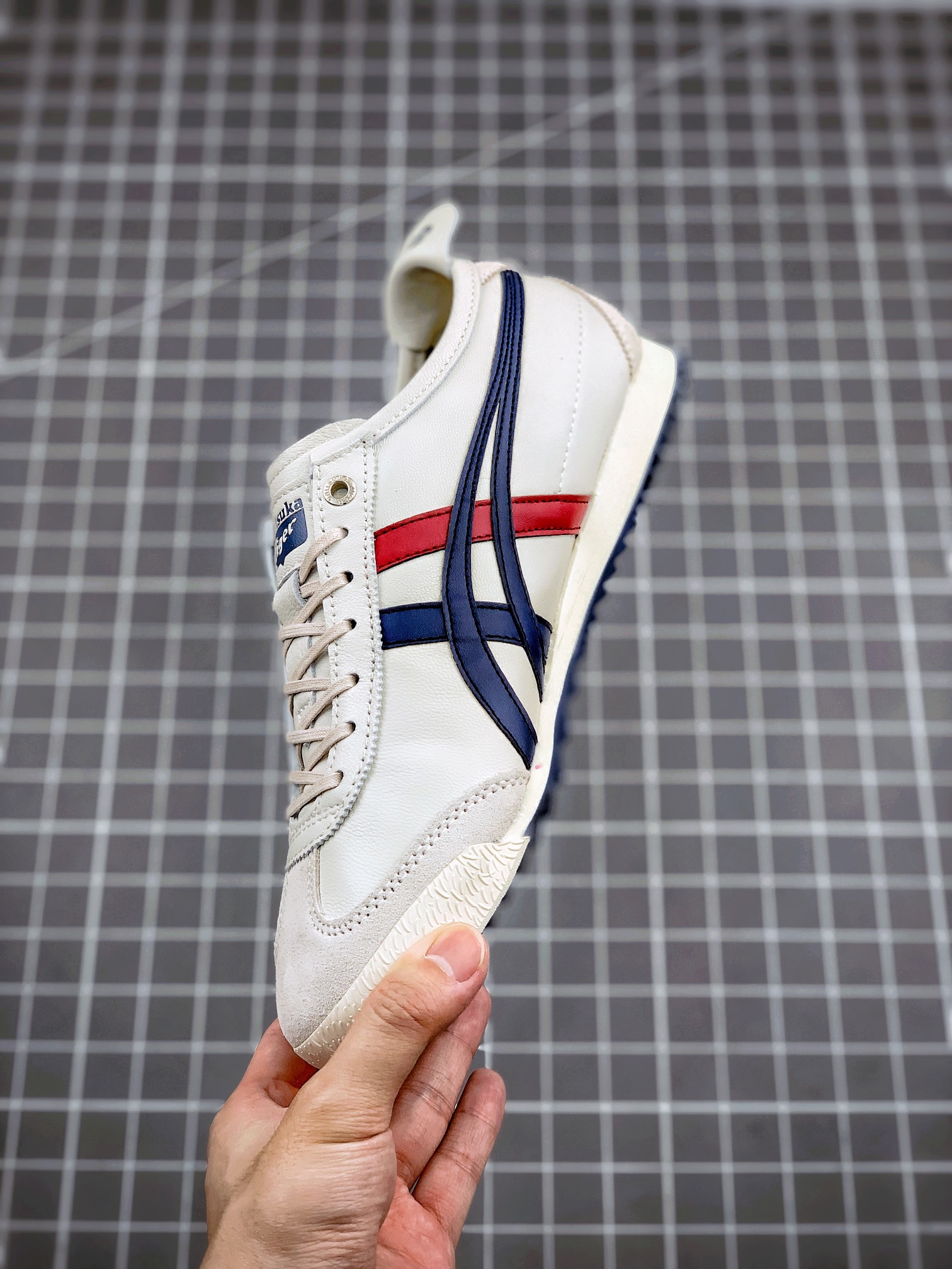 Asics Onitsuka Tiger Basic Shoes M-s