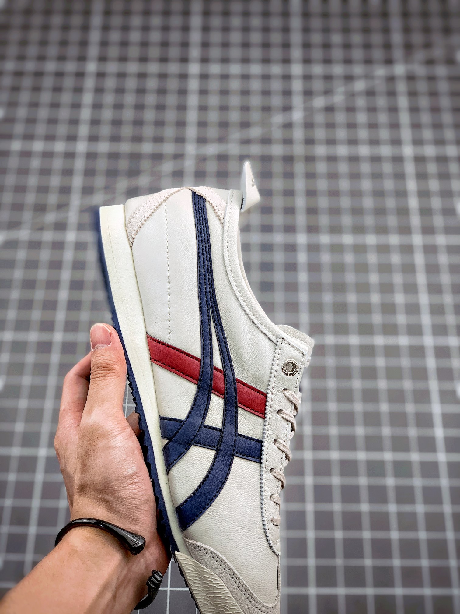 Asics Onitsuka Tiger Basic Shoes M-s